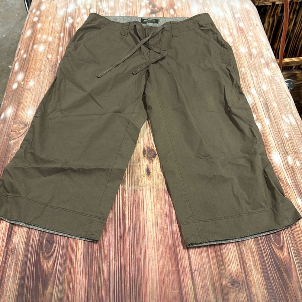 Women’s Capris by Eddie Bauer